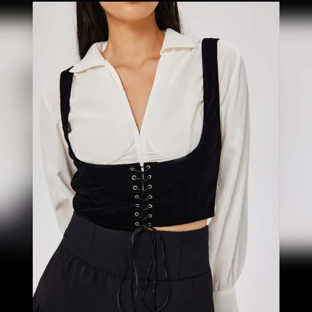 Corset belt new in original packaging.